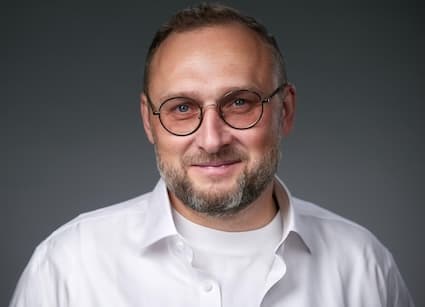 Денис Молчанов